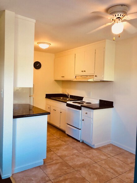 More Photos Of 2180 Ashby Ave, Berkeley Apartments For Sale