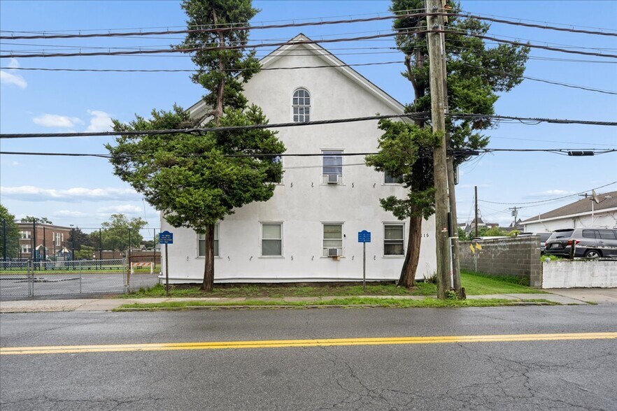 More Photos Of 115 N Barry Ave, Mamaroneck Apartments For Sale