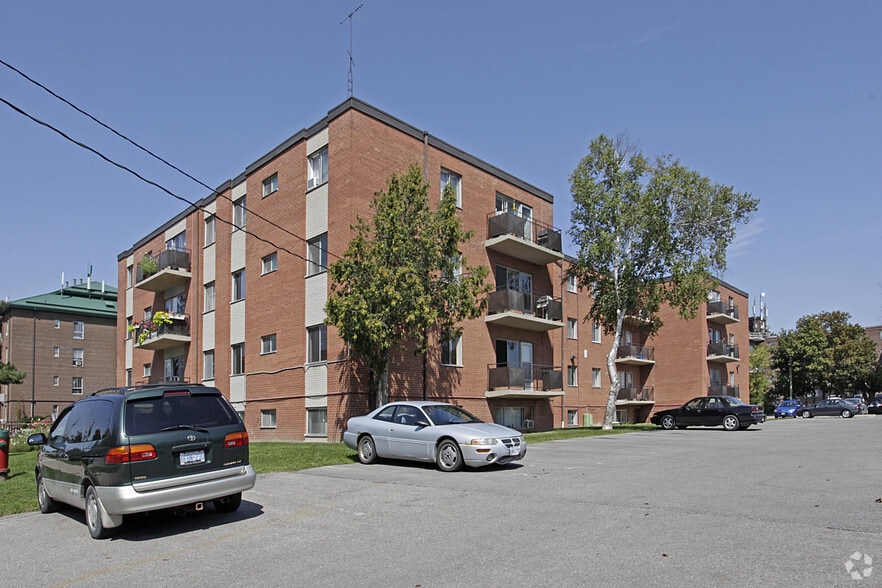Primary Photo Of 165 Colborne Ave, Richmond Hill Apartments For Sale