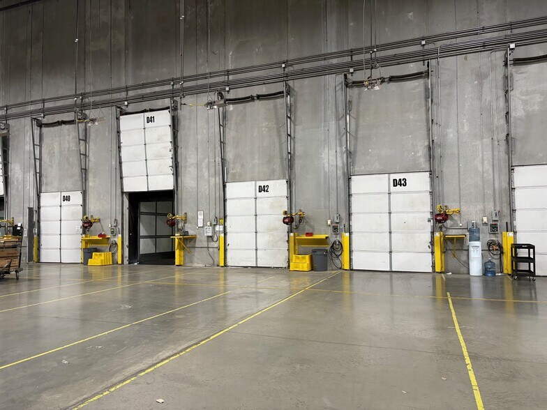 More Photos Of 33 Industrial Pky, La Porte Distribution For Sale