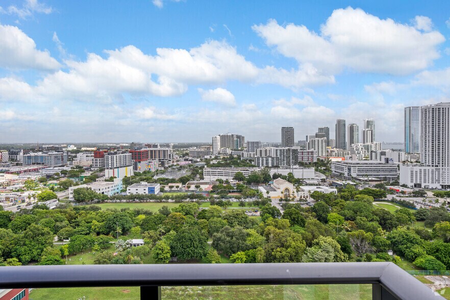 More Photos Of 1642 NE 1st Ave, Miami Apartments For Lease