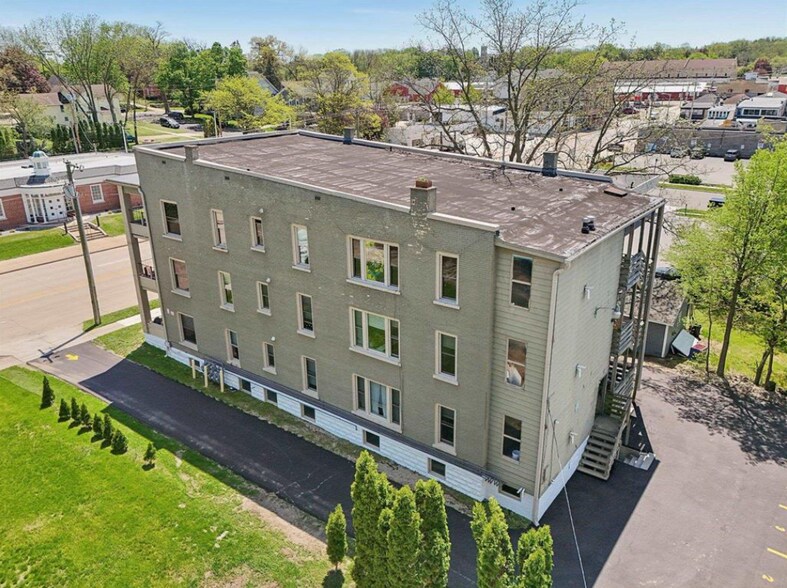 More Photos Of 108 N Main St, Edgerton Apartments For Sale