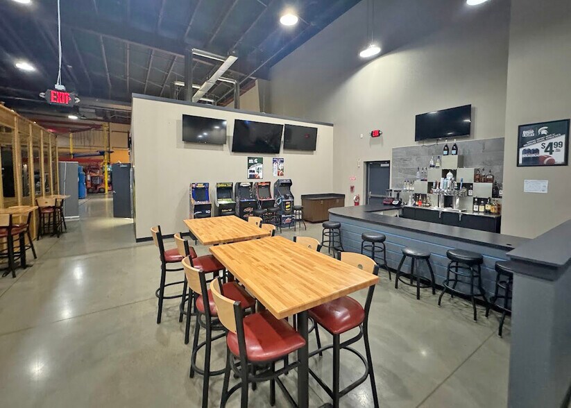 More Photos Of 43335 Michigan Ave, Canton Freestanding For Sale