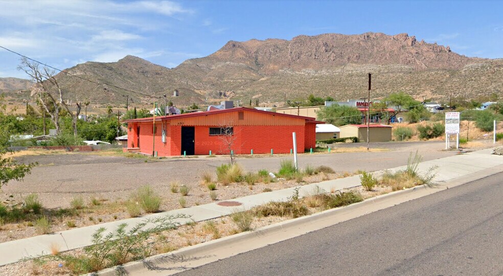 More Photos Of 650 W US Highway 60 Hwy, Superior Restaurant For Sale
