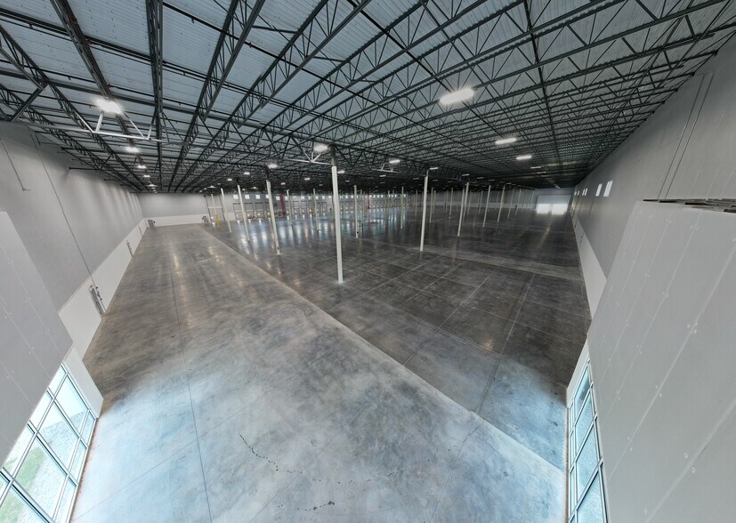 More Photos Of 222 Morgan Ln, York Warehouse For Sale