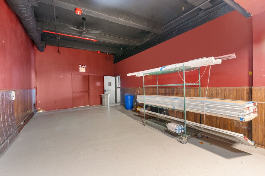 More Photos Of 2 Minthorne St, Staten Island Restaurant For Lease
