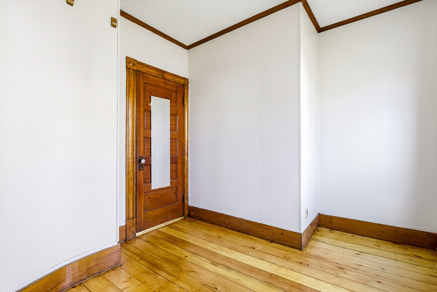 More Photos Of 51 Chestnut St, Rochester Apartments For Sale