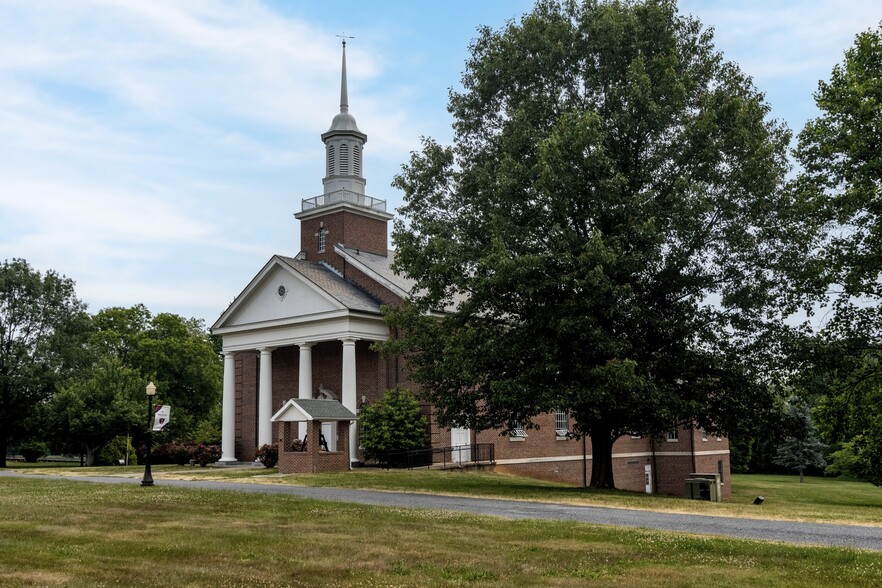 More Photos Of 3583 Scotland Rd, Scotland Schools For Sale