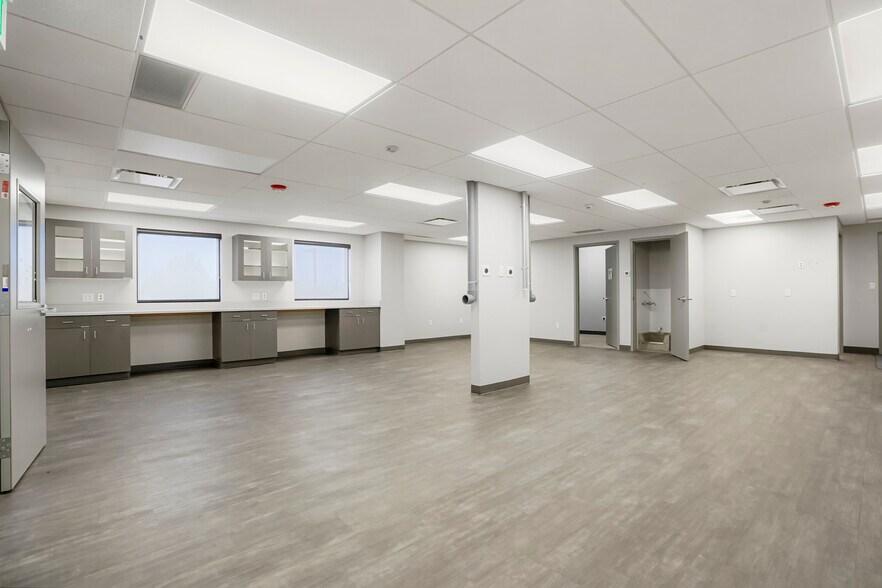 More Photos Of 3247 S Lincoln St, Englewood Medical For Lease