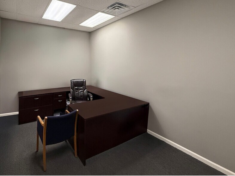 More Photos Of 1901 8th Ave, Tuscaloosa Office For Lease