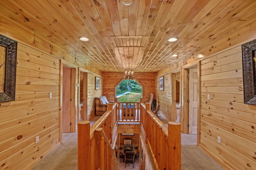 More Photos Of 1880 Bodoit Rd, Fishs Eddy Hotel For Sale