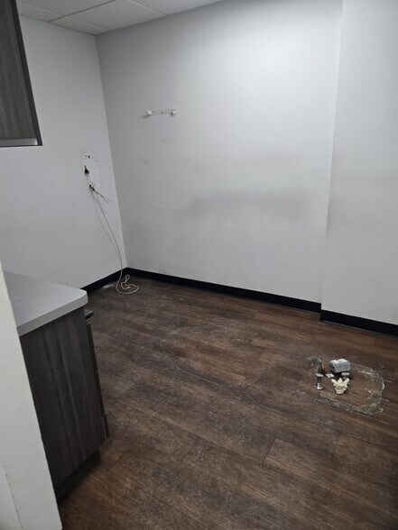 More Photos Of 700 Grand St, Brooklyn Storefront Retail Residential For Lease