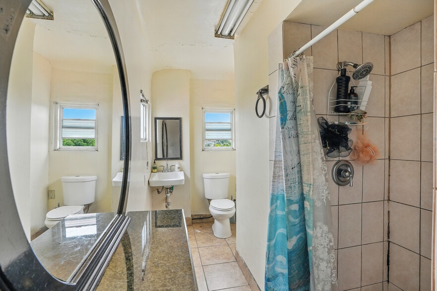 More Photos Of 2701 Imperial Ave, San Diego Apartments For Sale