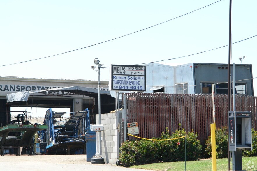 More Photos Of 12027 Greenstone Ave, Santa Fe Springs Distribution For Lease