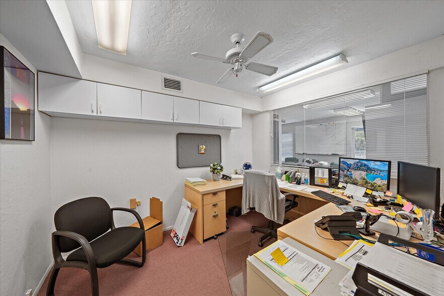 More Photos Of 4242 McIntosh Ln, Sarasota Storefront Retail Office For Sale
