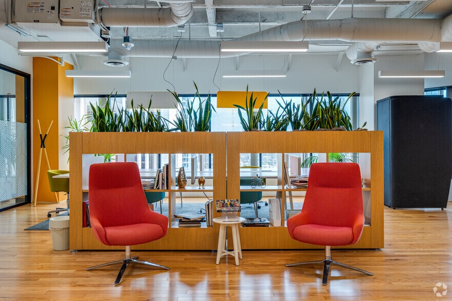 More Photos Of 2 N Central, Phoenix Coworking Space