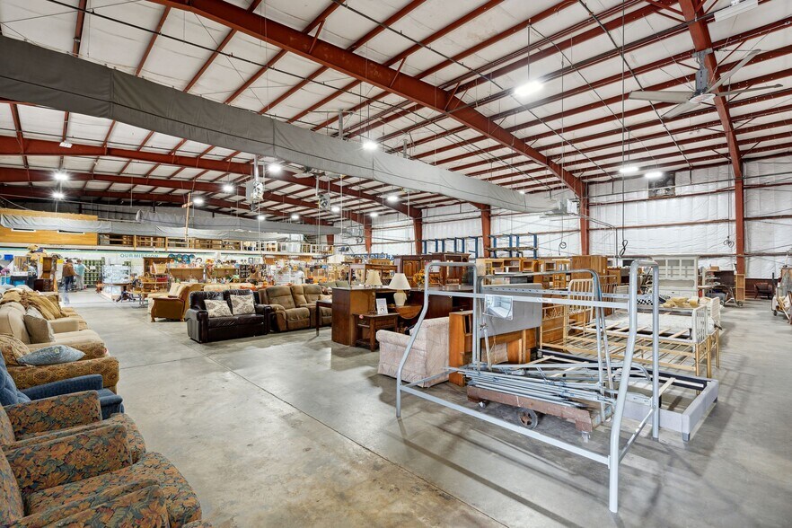 More Photos Of 1 Belknap Dr, Goose Creek Warehouse For Sale