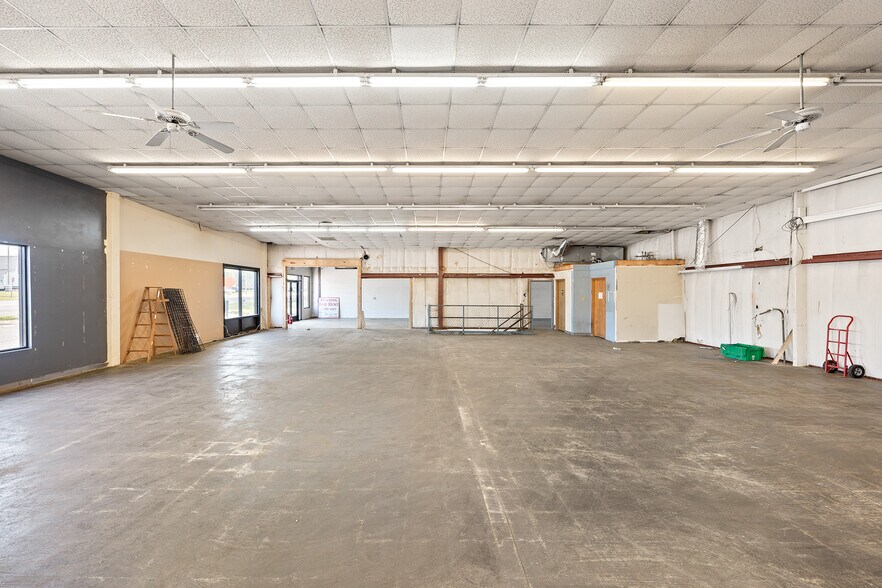 More Photos Of 4250 Atlanta Hwy, Bogart Freestanding For Sale