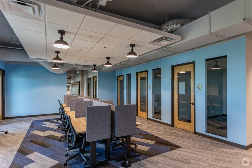 More Photos Of 1001-1009 17th Ave S, Nashville Office For Sale
