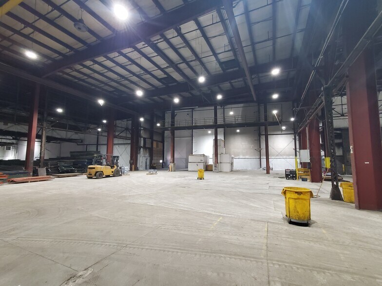 More Photos Of 1301 Raspberry St, Erie Warehouse For Lease