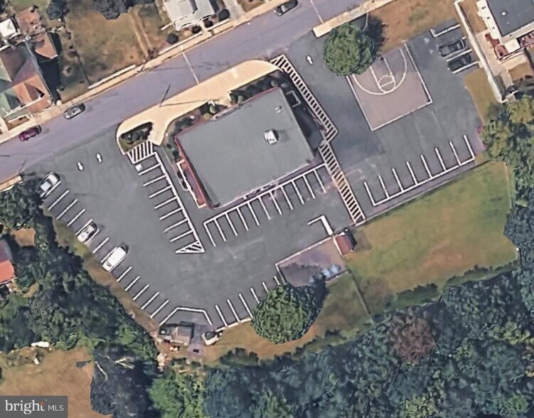 More Photos Of 1515 Mount Hope Ave, Pottsville Office For Lease