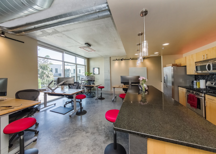 More Photos Of 101 S 12th St, Tampa Apartments For Lease