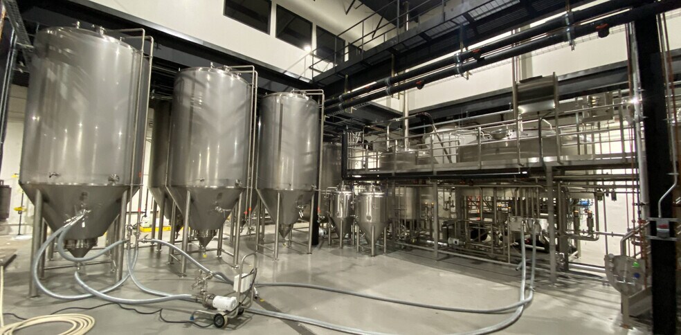 More Photos Of 394 N Clayton St, Lawrenceville Light Manufacturing For Sale