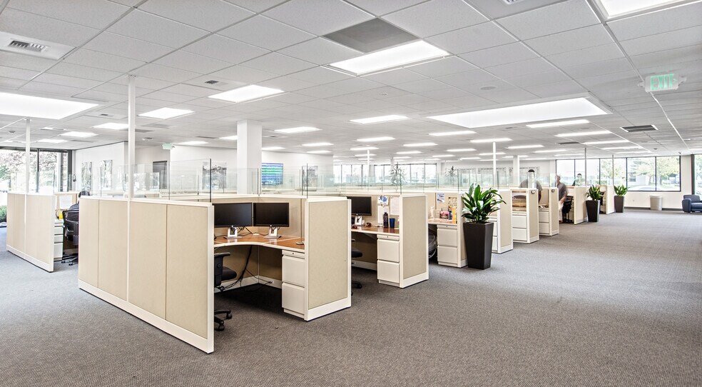 More Photos Of 1131 SW 7th St, Renton Office For Sale