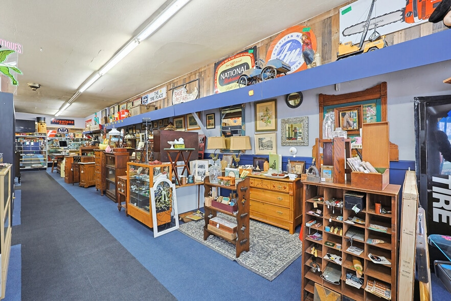 More Photos Of 800 Washington St, Holliston Storefront Retail Residential For Sale