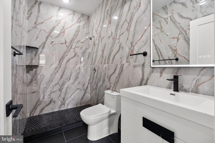 More Photos Of 2146 N Front St, Philadelphia Multifamily For Sale