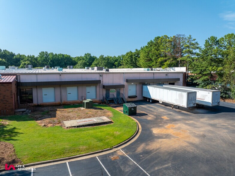 More Photos Of 5200 Panola Industrial Blvd, Decatur Warehouse For Lease