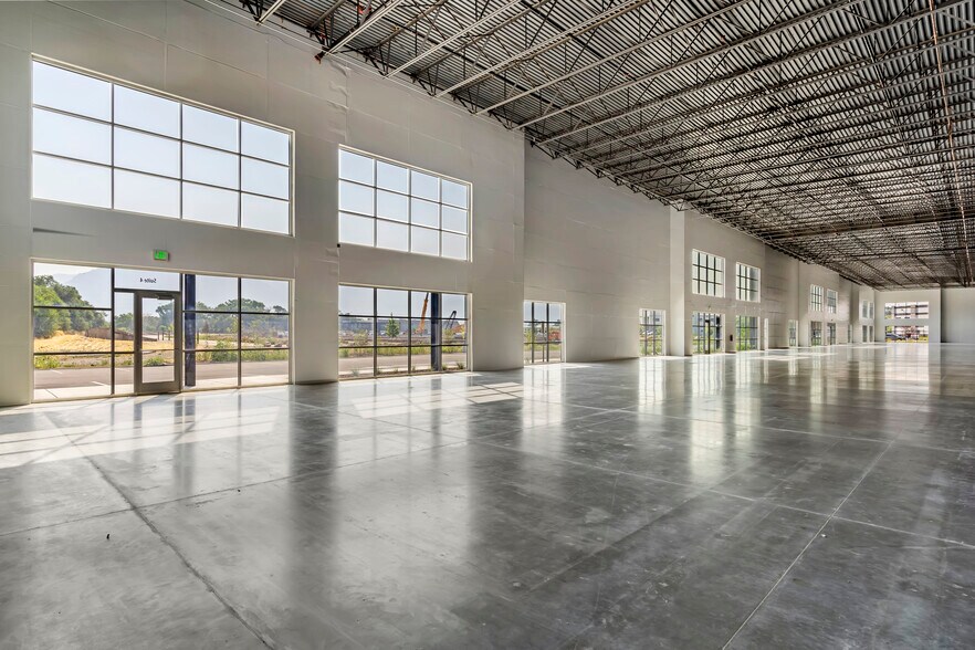 More Photos Of 626 W Stockman Way, Ogden Distribution For Lease