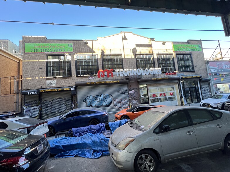 Primary Photo Of 1785 Jerome Ave, Bronx Daycare Center For Lease