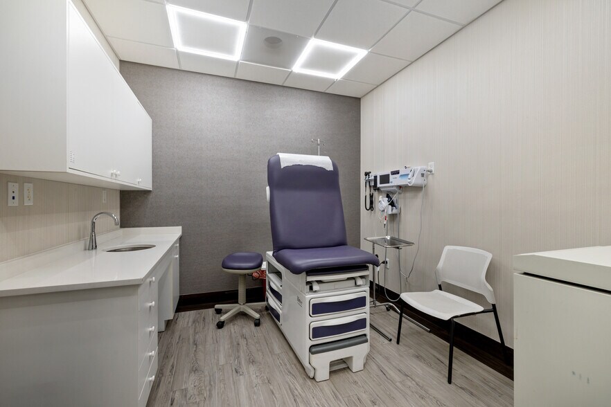 More Photos Of 5-28 Indian Rock, Suffern Unknown For Lease