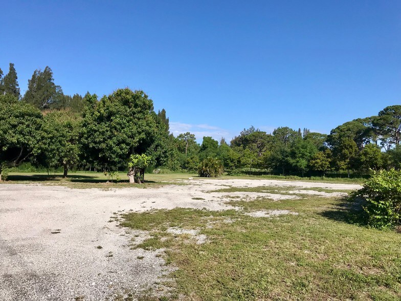 More Photos Of 6117 Lawrence Rd, Lake Worth Warehouse For Sale