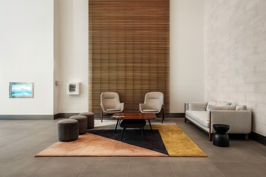 More Photos Of 2916 N Miami Ave, Miami Office For Lease