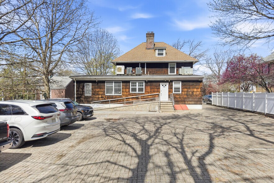 More Photos Of 467 Middlesex Ave, Metuchen Office For Sale