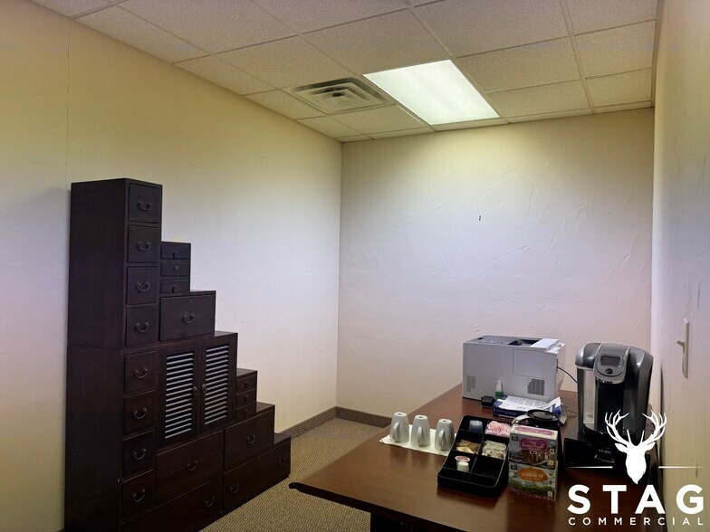 More Photos Of 1710 Westminster St, Denton Medical For Lease