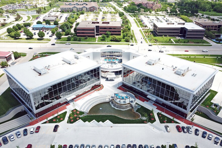 More Photos Of 1080 Jordan Creek Pky, West Des Moines Office For Lease