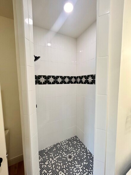 More Photos Of 2 S Hunsley Hills Blvd, Canyon Apartments For Sale