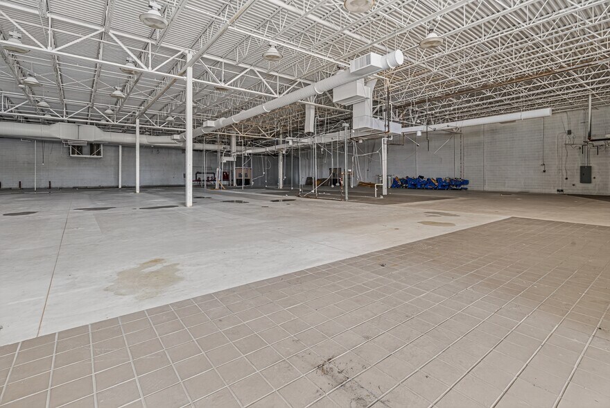 More Photos Of 1379 Bucktail Rd, Saint Marys Unknown For Lease