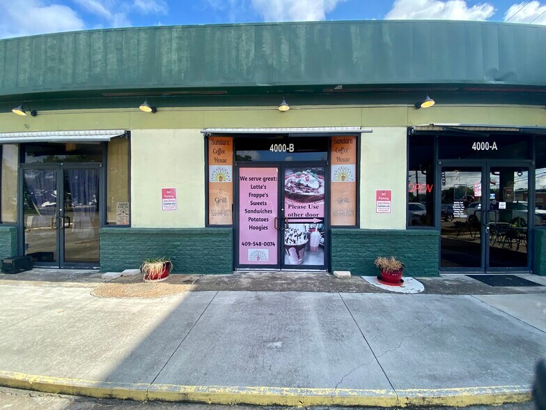 More Photos Of 6199 39th St, Groves Office For Sale