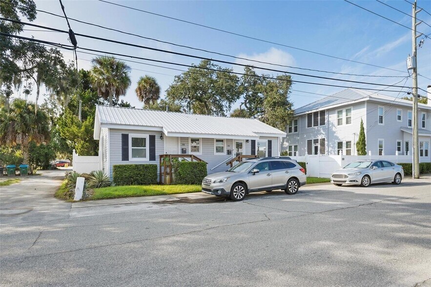 More Photos Of 201 Palmetto St, New Smyrna Beach Apartments For Sale