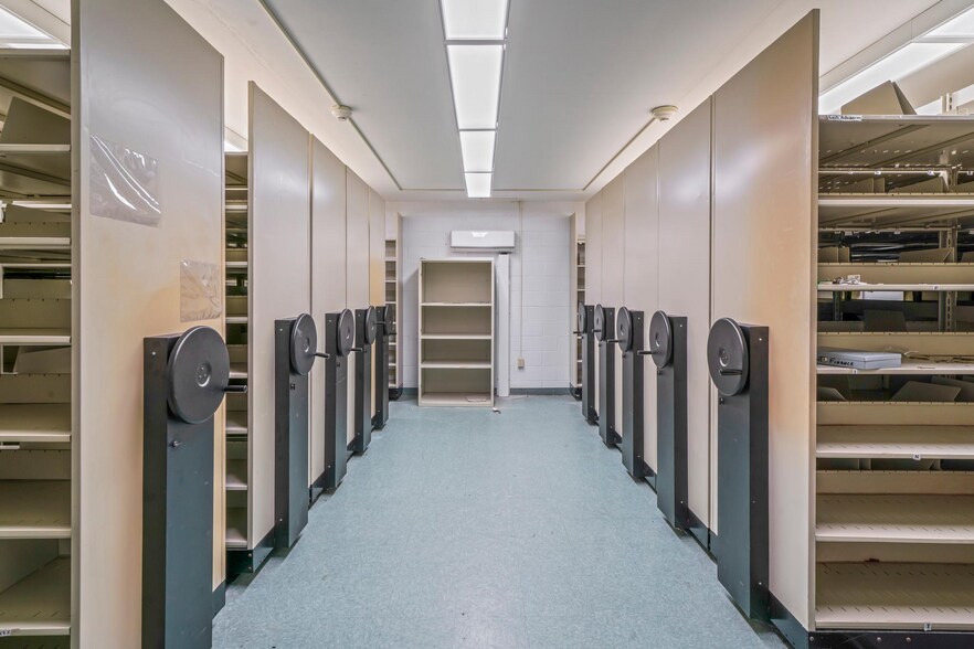 More Photos Of 614 Union Rd, Vineland Office For Sale