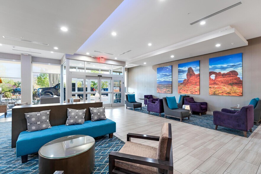 More Photos Of 465 S 100 E, Kanab Hospitality For Sale