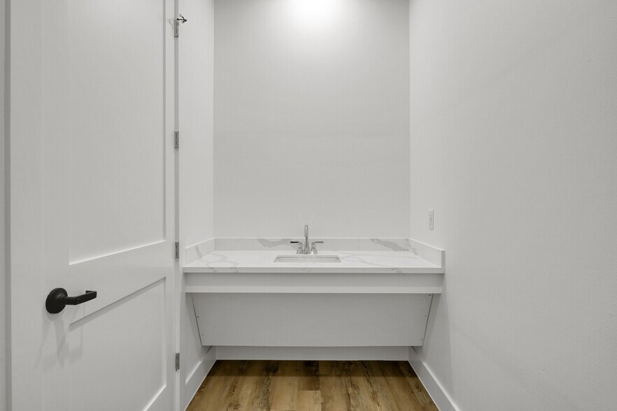 More Photos Of 18930 Kuykendahl Rd, Spring Medical For Lease