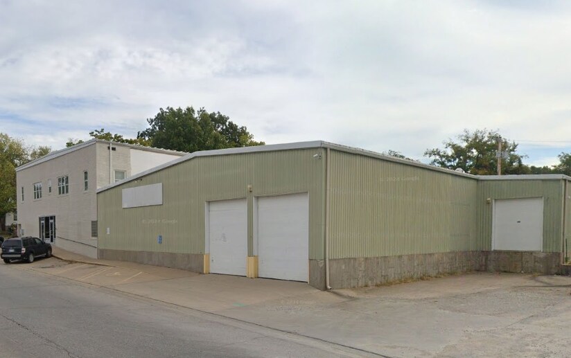 Primary Photo Of 209 N Silver St, Paola Warehouse For Lease