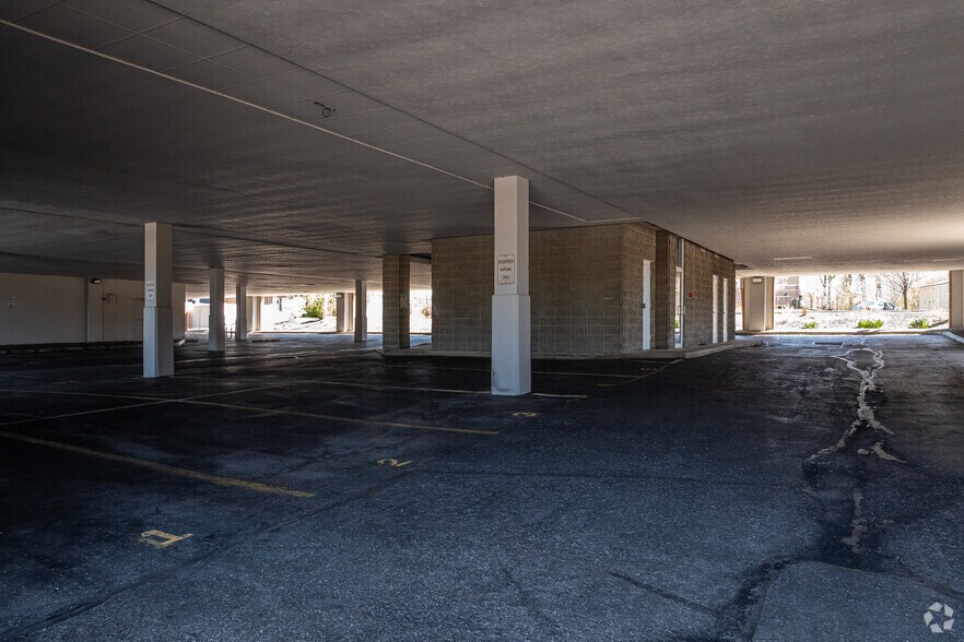 More Photos Of 1340 Depot St, Cleveland Office For Lease