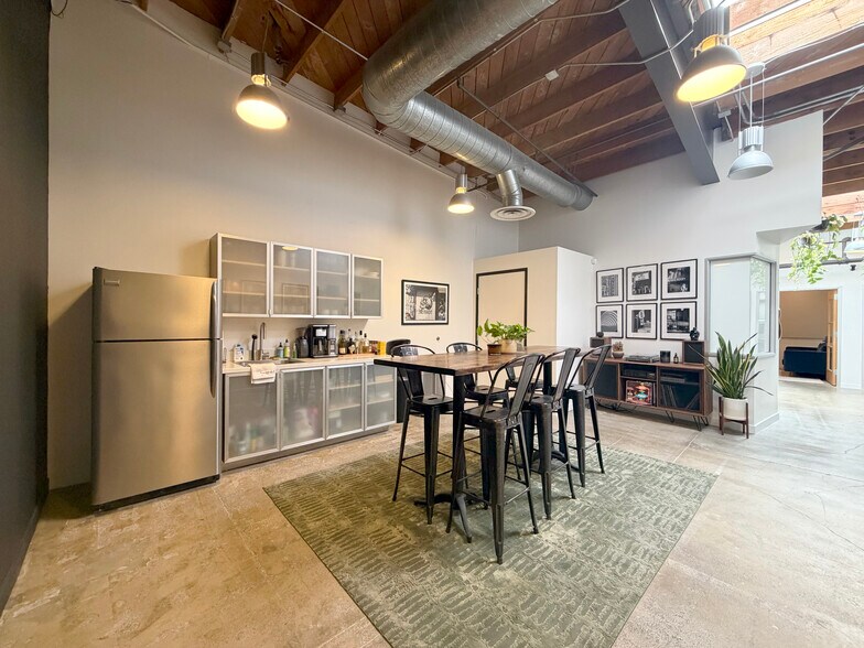 More Photos Of 4223 Glencoe Ave, Marina Del Rey Loft Creative Space For Lease