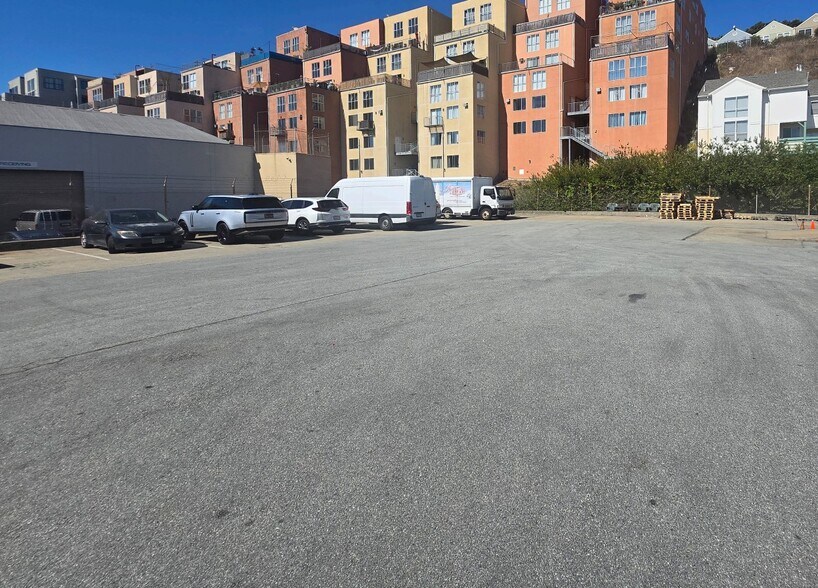 More Photos Of 1950-2190 Cesar Chavez, San Francisco Warehouse For Lease